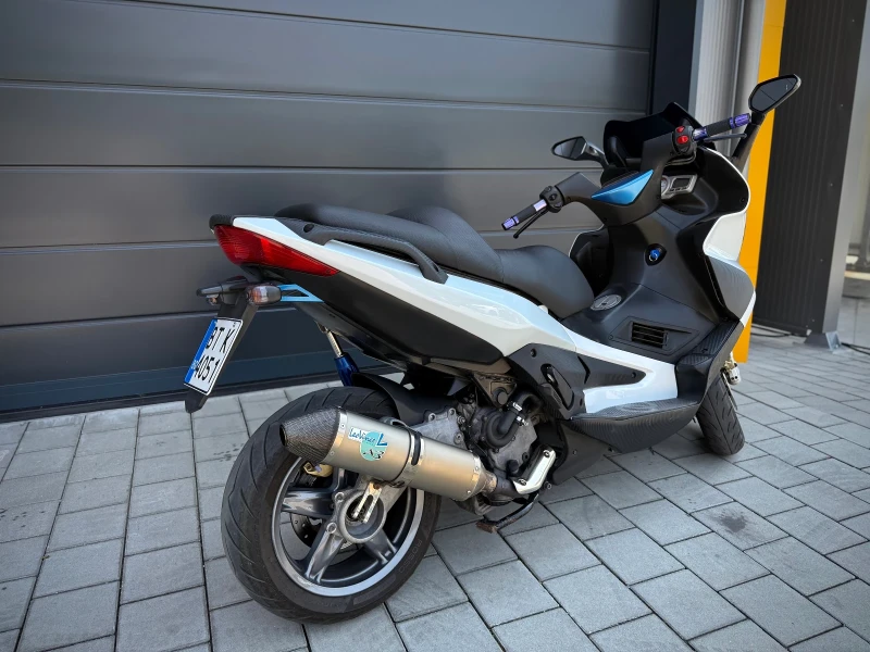 Gilera Nexus 500i * Malossi* LeoVince* Brembo* , снимка 2 - Мотоциклети и мототехника - 51129228