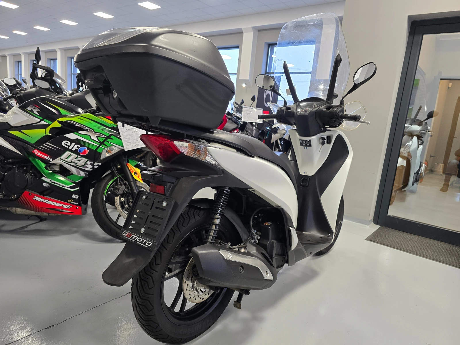 Honda Sh 150ie, ABS, Start-Stop! - изображение 4