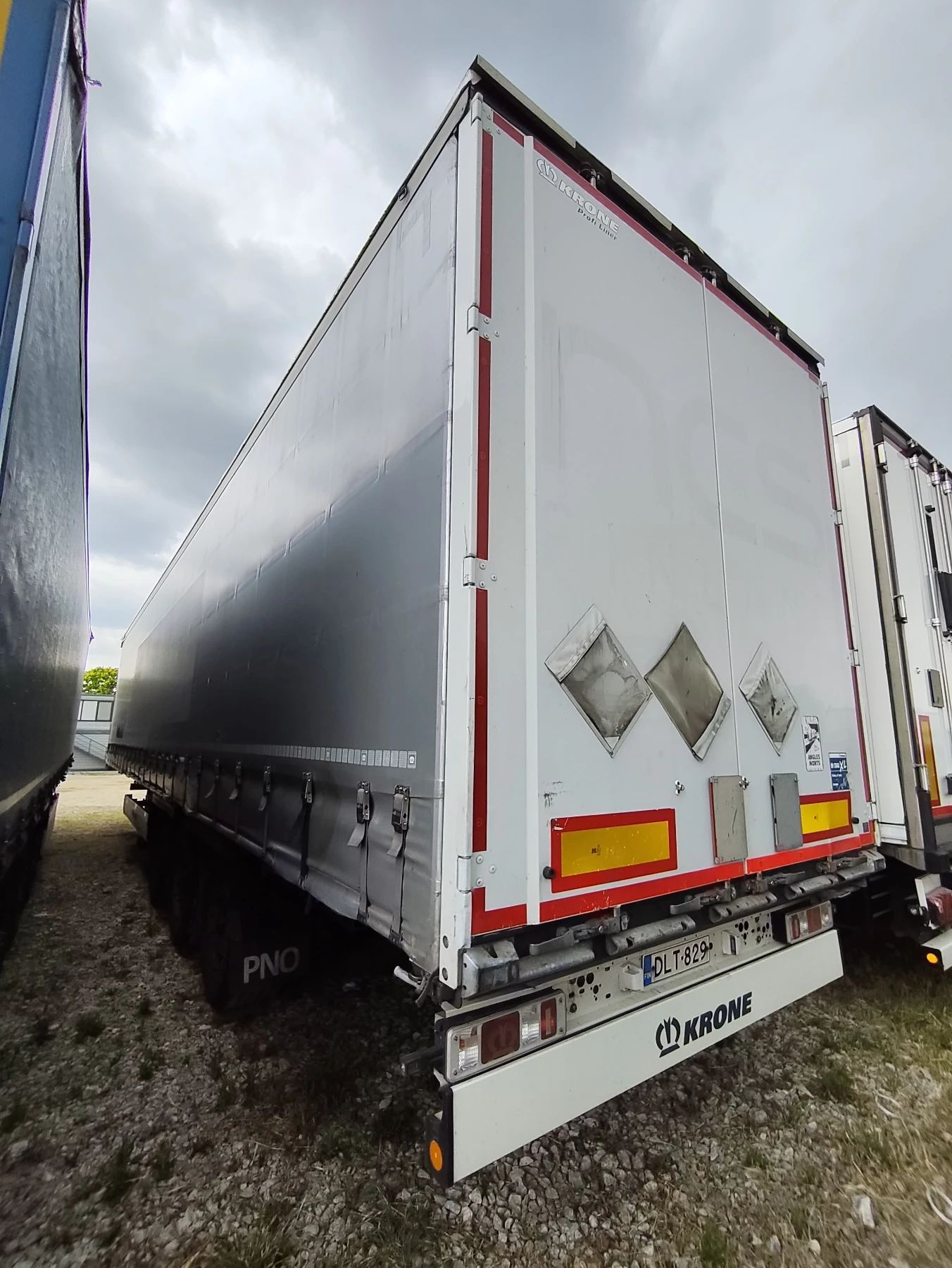 Полуремарке Krone Profi Liner SD, снимка 6 - Ремаркета - 54631395
