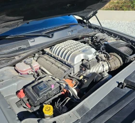 Dodge Challenger SRT HELLCAT 6.2 HEMI, снимка 12