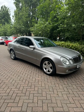 Mercedes-Benz E 320, снимка 4