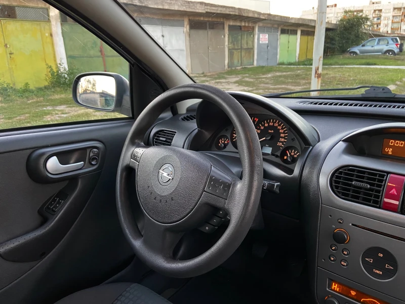 Opel Corsa 1.2i КЛИМА* 96 000км* , снимка 12 - Автомобили и джипове - 47498674