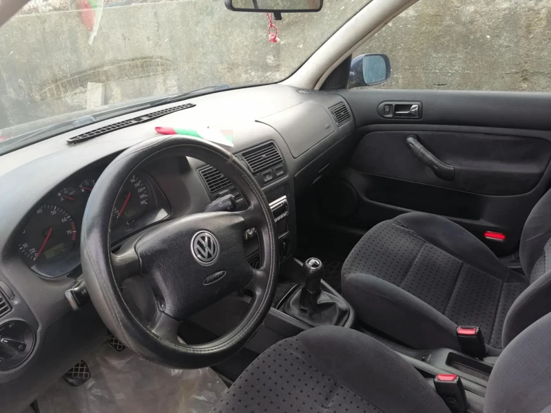 VW Golf Golf4 1.6 Benzin, снимка 8 - Автомобили и джипове - 48538437