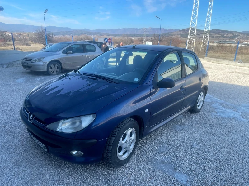 Peugeot 206 1.1 , снимка 4 - Автомобили и джипове - 49057623