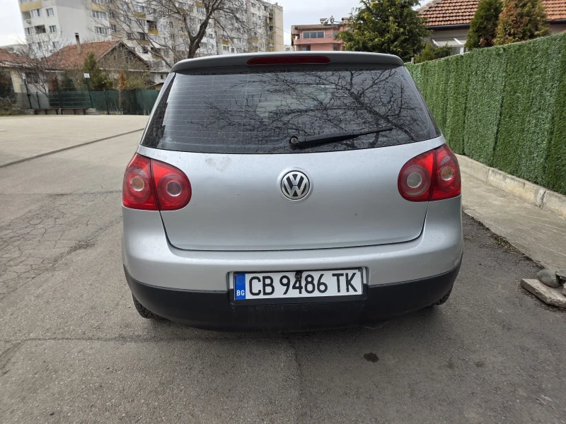 VW Golf 5 СПЕШНО!!!, снимка 4 - Автомобили и джипове - 49236675