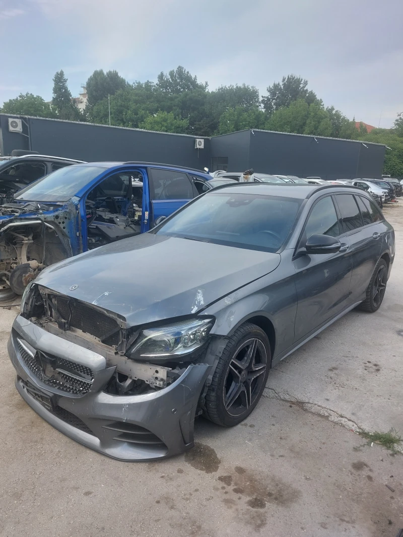 Mercedes-Benz C 220 W205 FACE AMG Дигит.табло, Дистроник, Мъртва точка, снимка 4 - Автомобили и джипове - 51041786