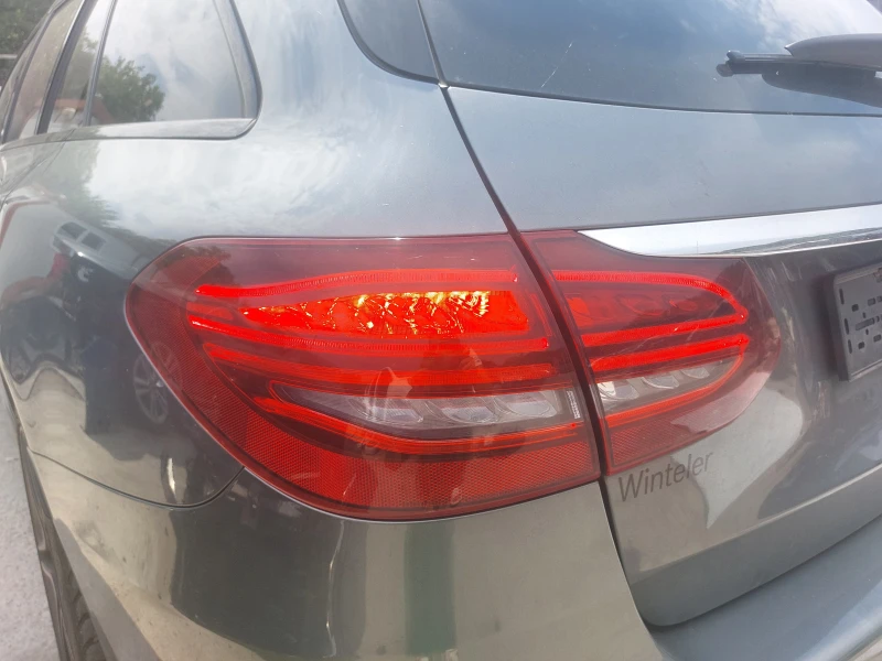 Mercedes-Benz C 220 W205 FACE AMG Дигит.табло, Дистроник, Мъртва точка, снимка 15 - Автомобили и джипове - 51041786