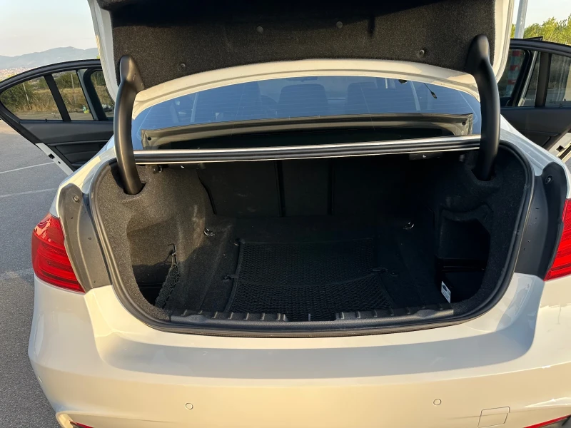 BMW 335 I xdrive M performance 113000 km ТОП, снимка 13 - Автомобили и джипове - 51144564