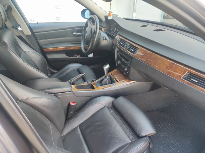 BMW 330 E90, снимка 12 - Автомобили и джипове - 51434890