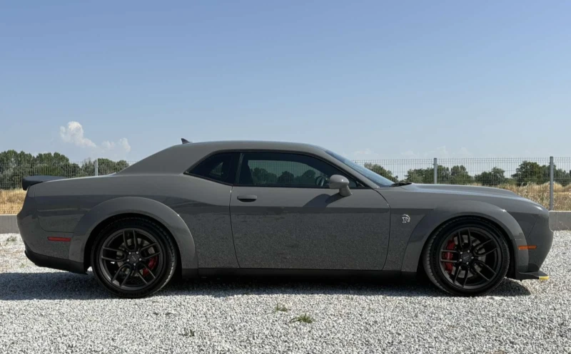 Dodge Challenger SRT, снимка 6 - Автомобили и джипове - 52430366
