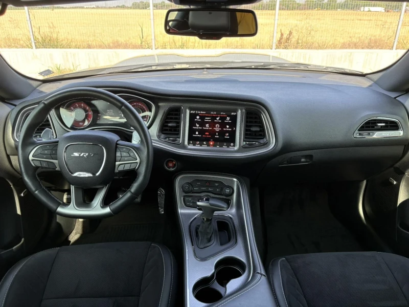 Dodge Challenger SRT, снимка 12 - Автомобили и джипове - 52430366