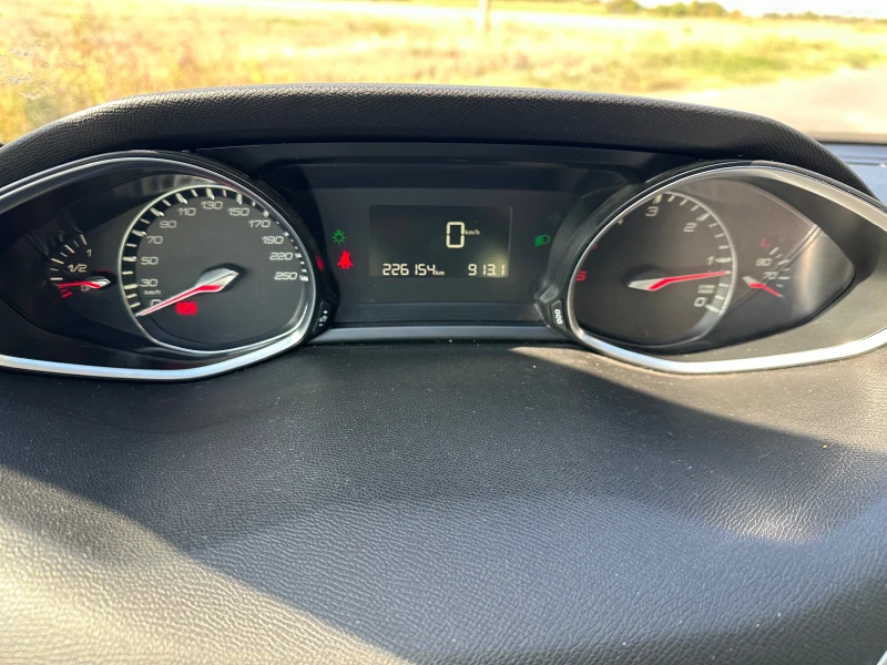 Peugeot 308 1.6hdi, снимка 9 - Автомобили и джипове - 52648649