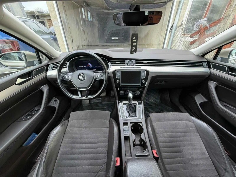 VW Passat 2.0TDI, снимка 11 - Автомобили и джипове - 53440624