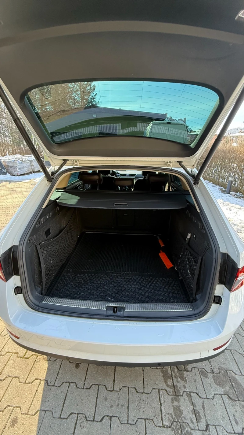 Skoda Superb L&K, снимка 4 - Автомобили и джипове - 53569712