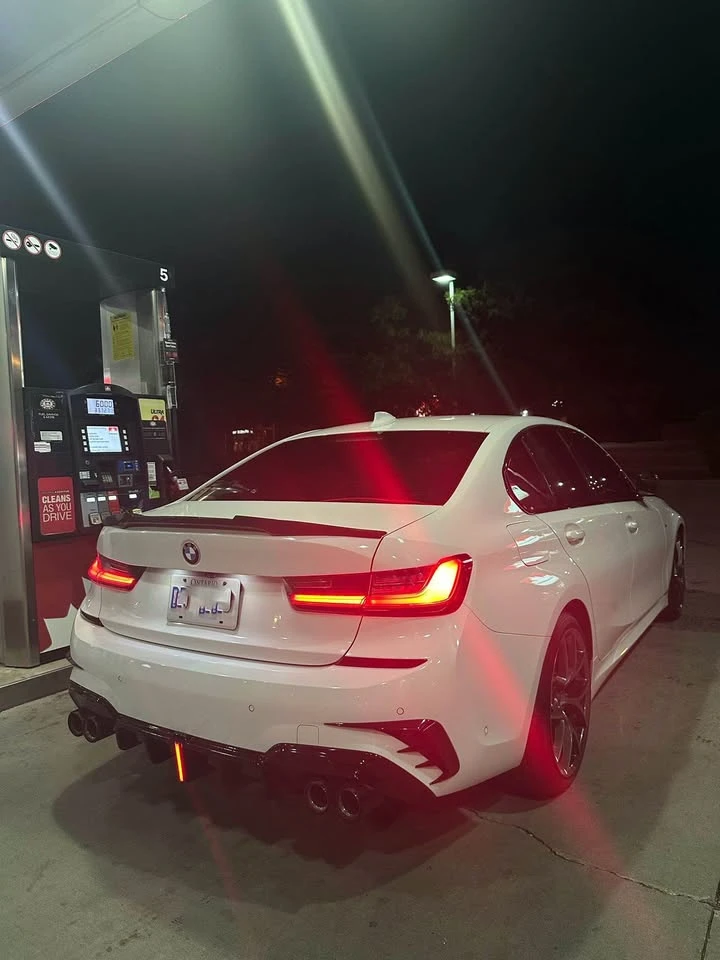 BMW 330 * xDRIVE* M-PACK* ЗВЕЗДИ НА ТАВАНА* , снимка 3 - Автомобили и джипове - 53736035