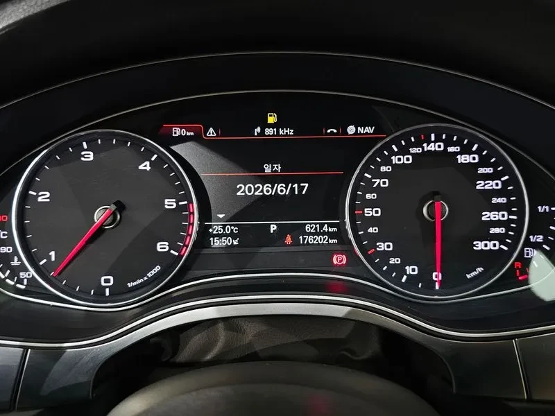 Audi A7 3.0 TDI Quattro, снимка 8 - Автомобили и джипове - 55087262