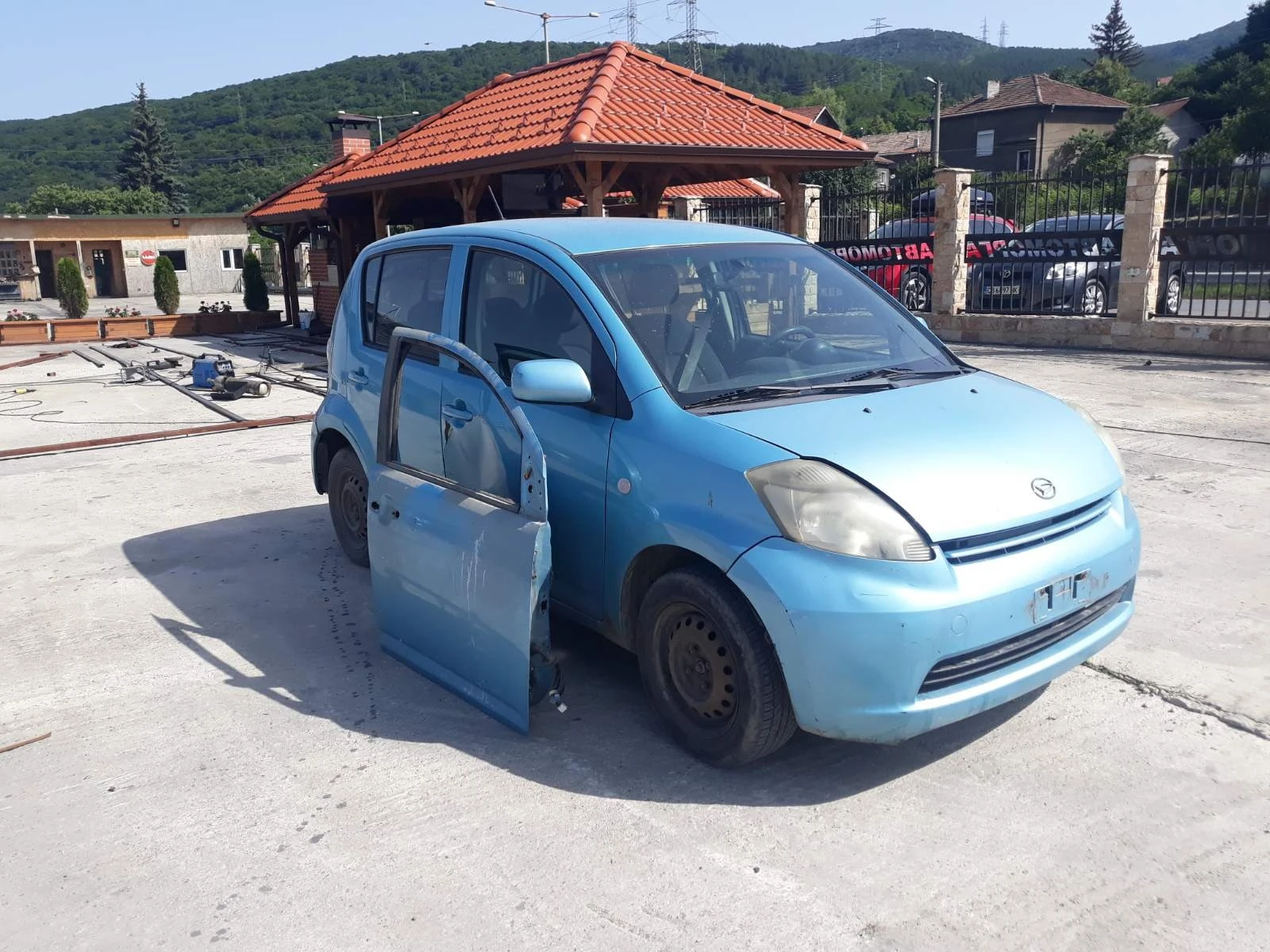 Daihatsu Sirion 4х4 - изображение 4