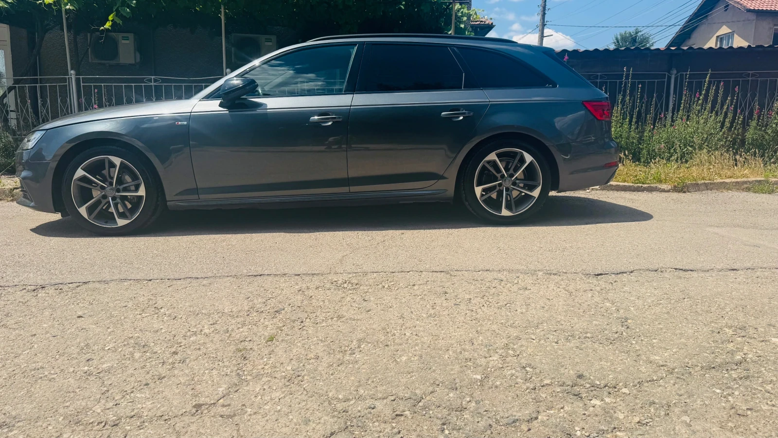 Audi A4 2.0 190 коня BO  - изображение 8