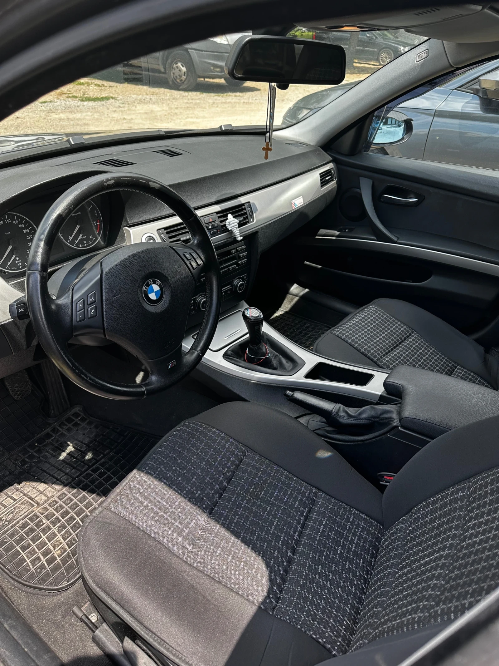 BMW 318  - изображение 4