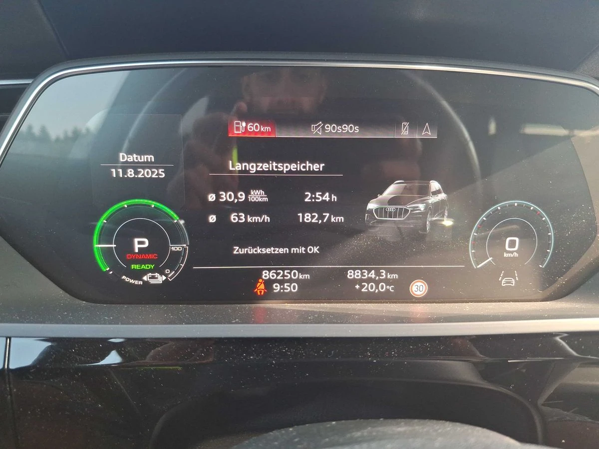 Audi E-Tron 55 S Голямата батерия - изображение 10
