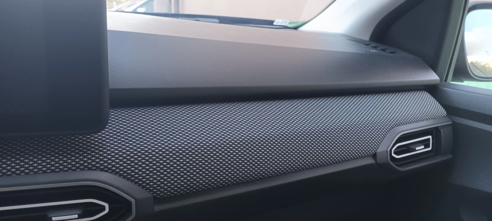 Dacia Sandero 3  1.0  22.  | Mobile.bg   14