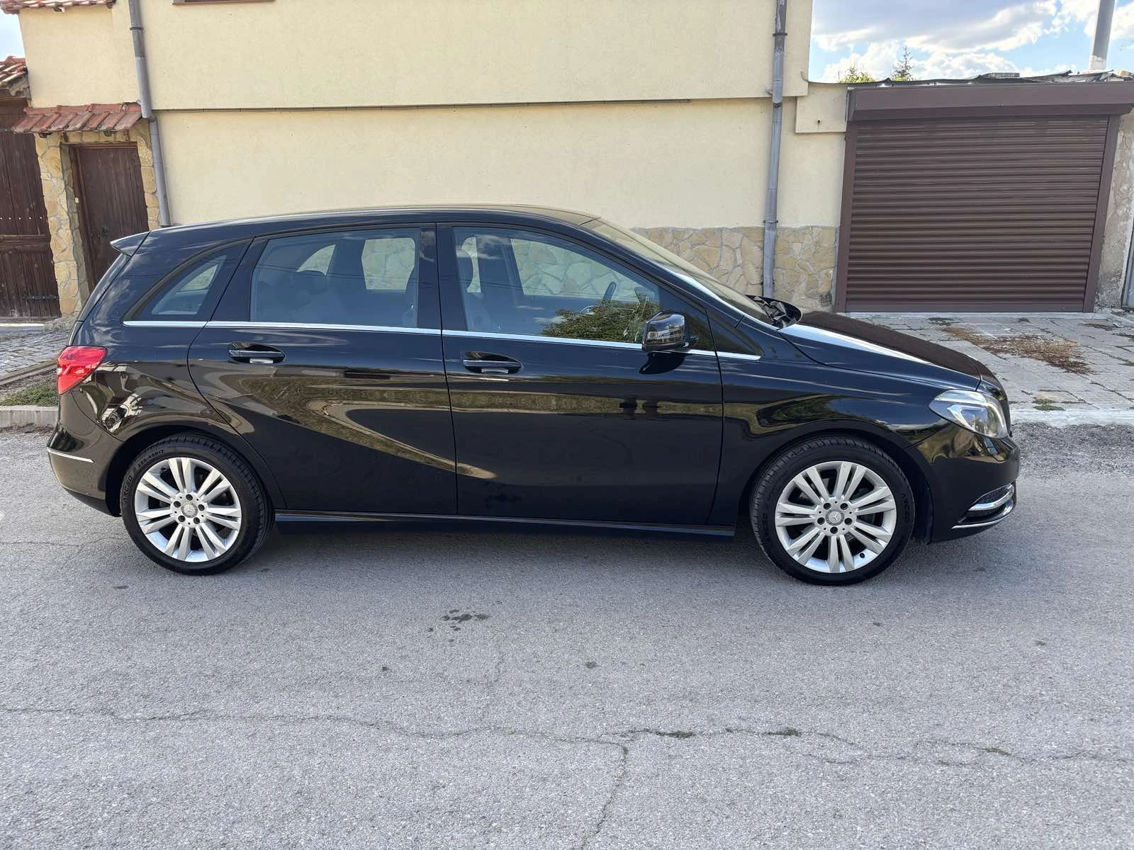 Mercedes-Benz B 200, снимка 5 - Автомобили и джипове - 55971028