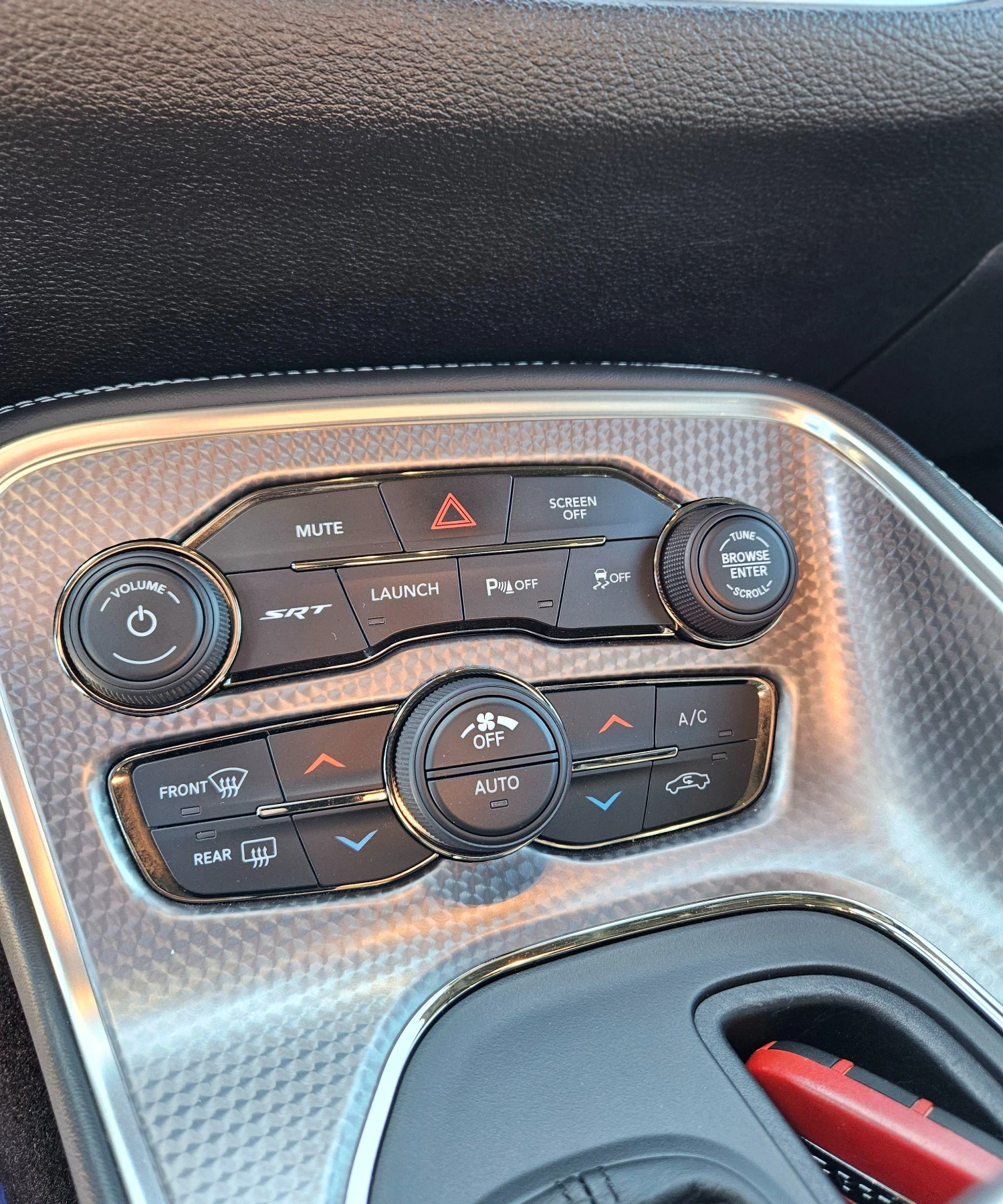 Dodge Challenger SRT HELLCAT 6.2 HEMI, снимка 13 - Автомобили и джипове - 52430366