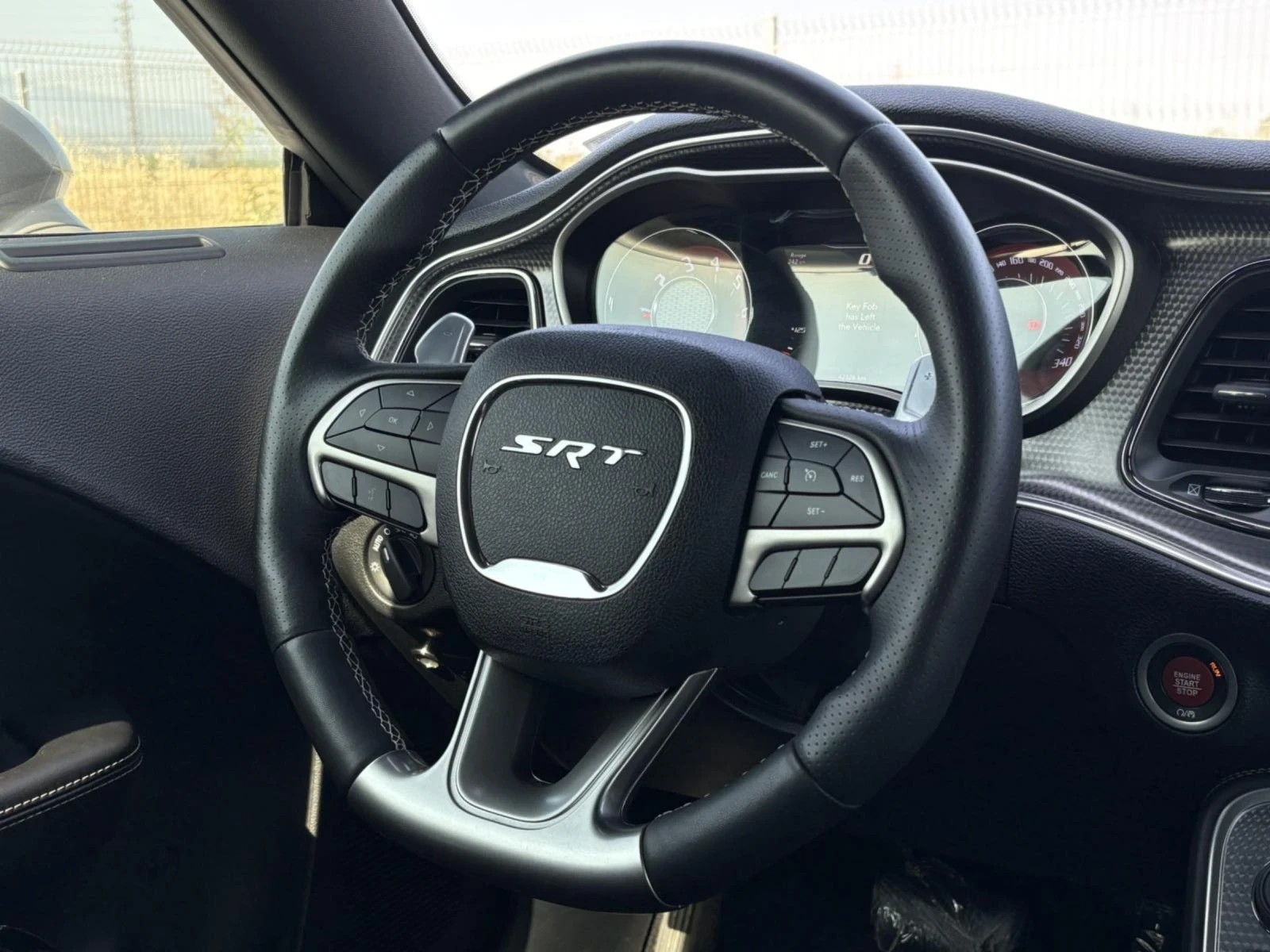 Dodge Challenger SRT - изображение 7