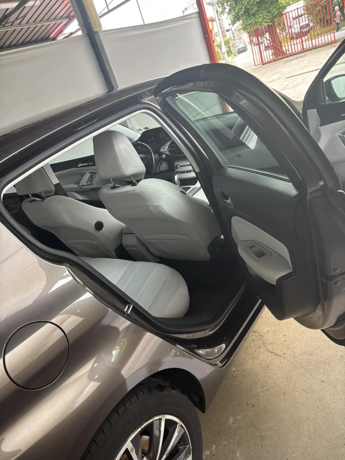 Peugeot 308 1.6hdi | Mobile.bg   16