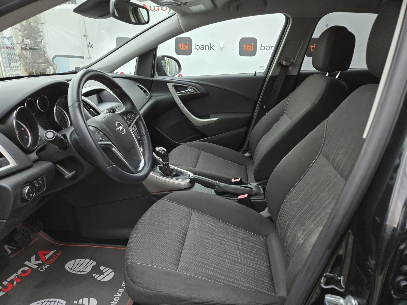 Opel Astra 1.7CDTI-110кс= 6СКОРОСТИ= АВТОПИЛОТ= 2015г - изображение 7