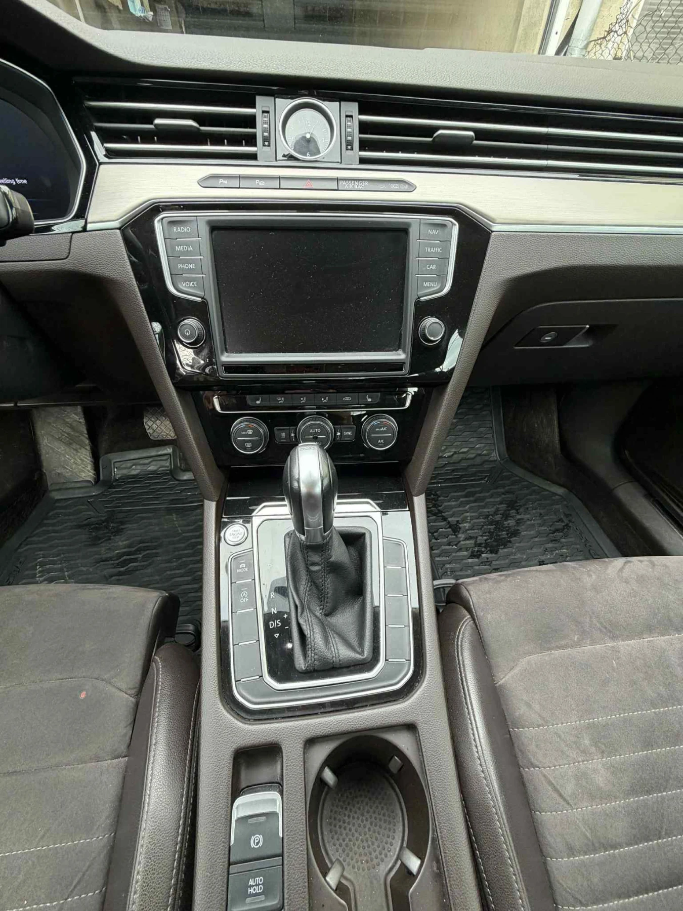 VW Passat 2.0TDI - изображение 10