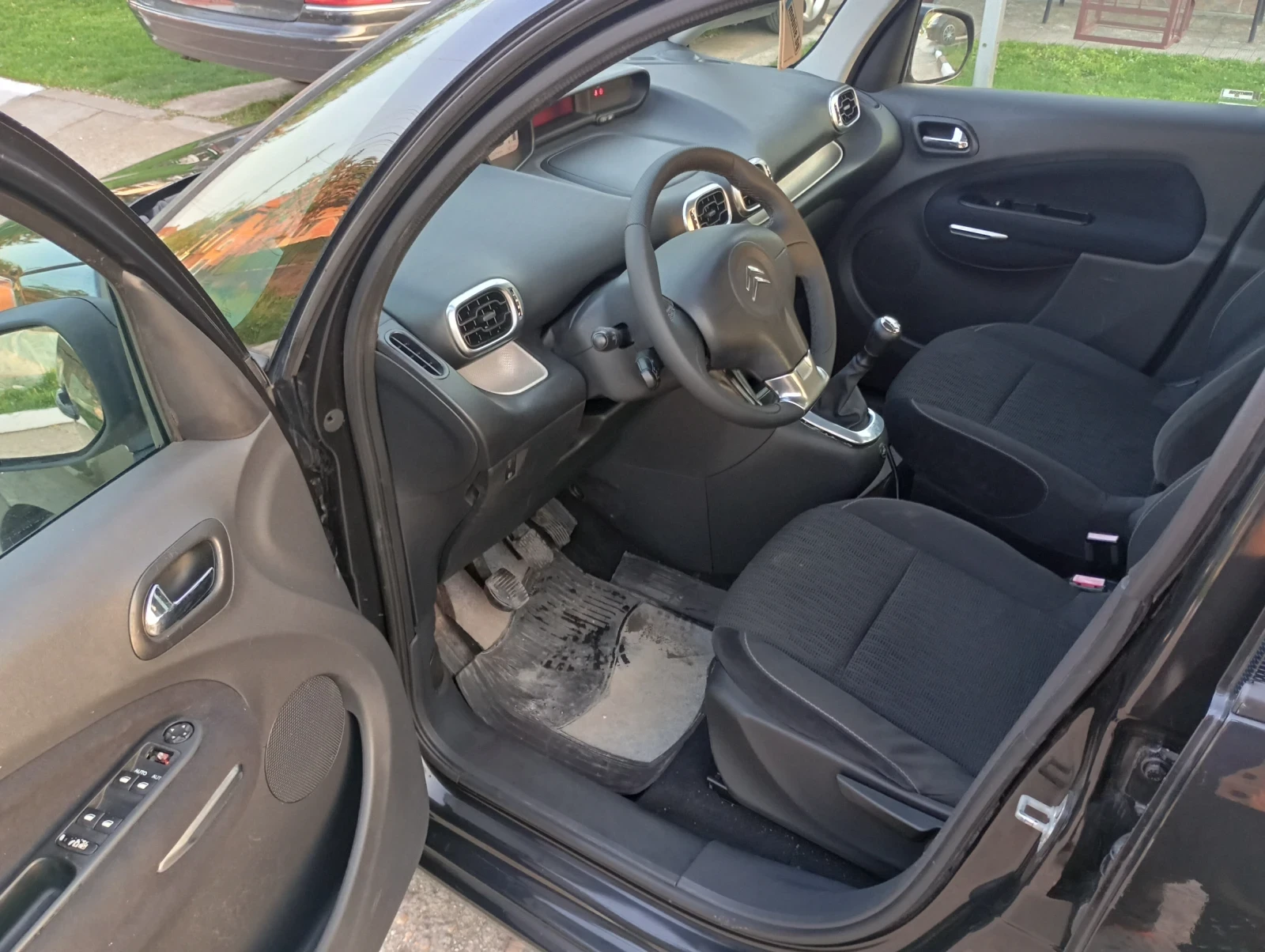 Citroen C3 Picasso 1.4 ��� ������ ���� 5�  | Mobile.bg � ����������� 8