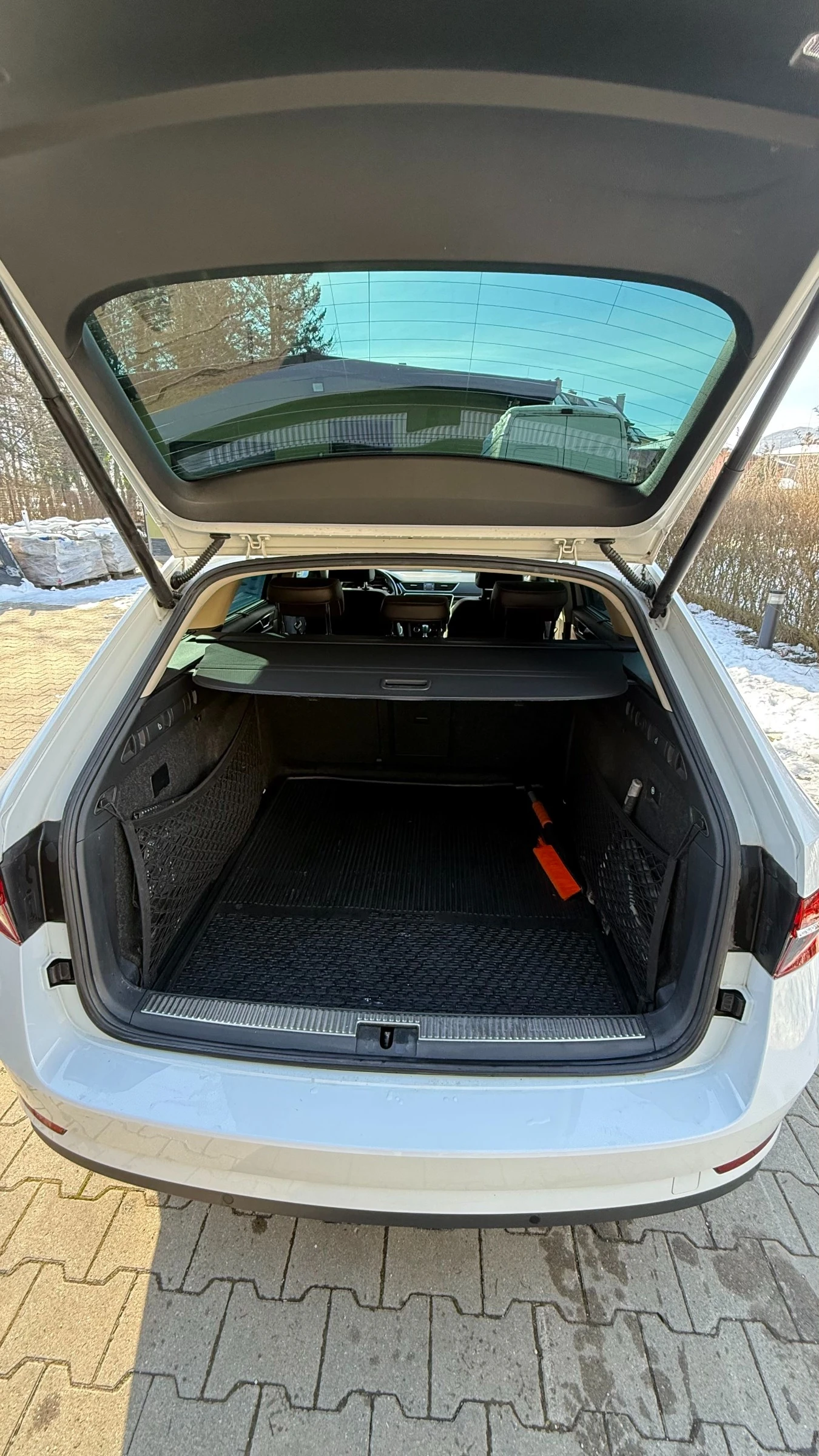 Skoda Superb L&K, 4x4, снимка 4 - Автомобили и джипове - 53569712