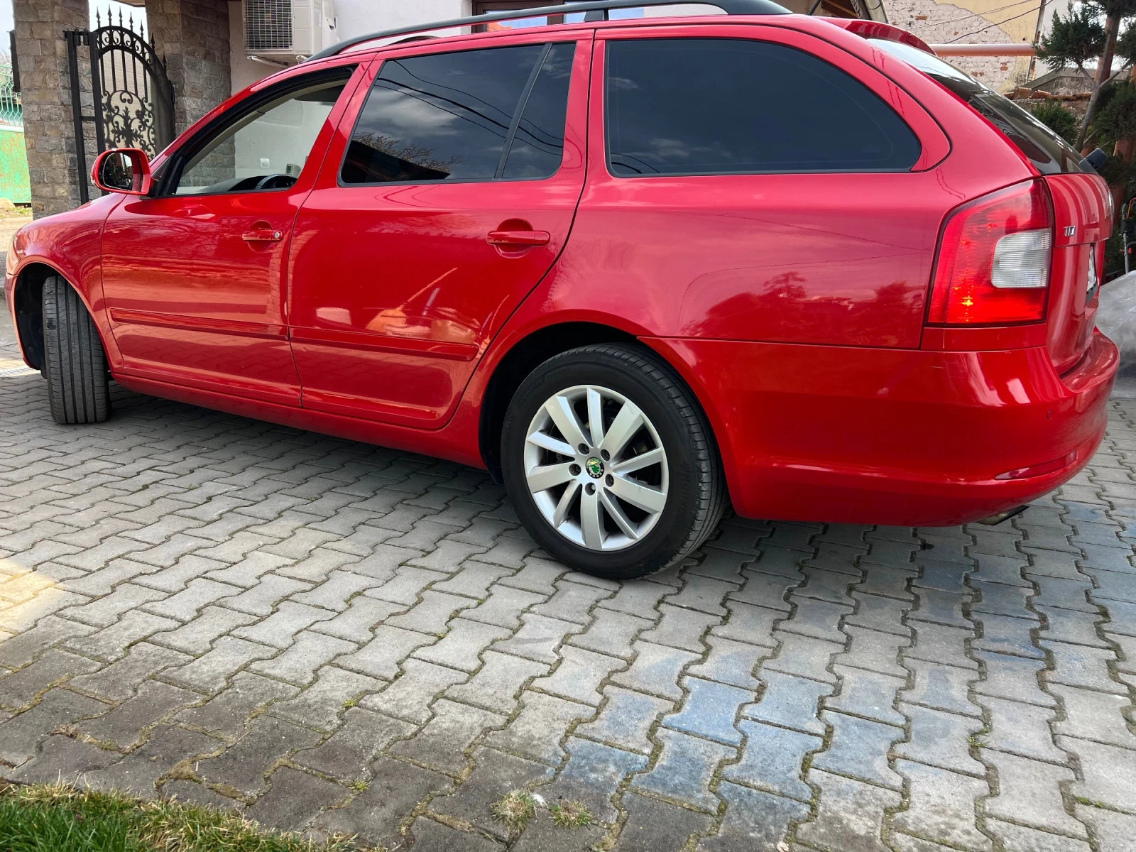 Skoda Octavia Уникат перфектна !, снимка 4 - Автомобили и джипове - 53983555