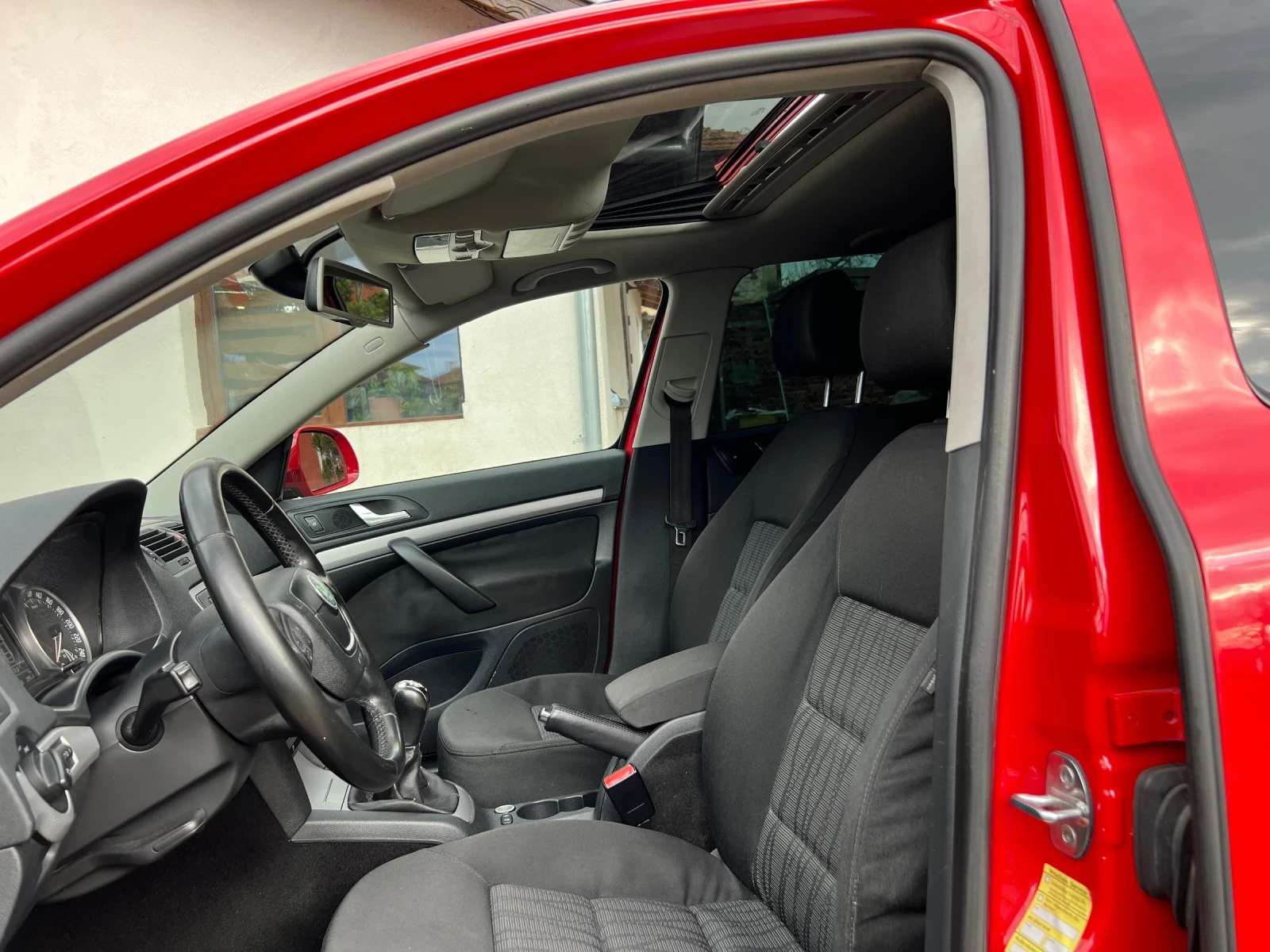 Skoda Octavia Уникат перфектна !, снимка 15 - Автомобили и джипове - 53983555