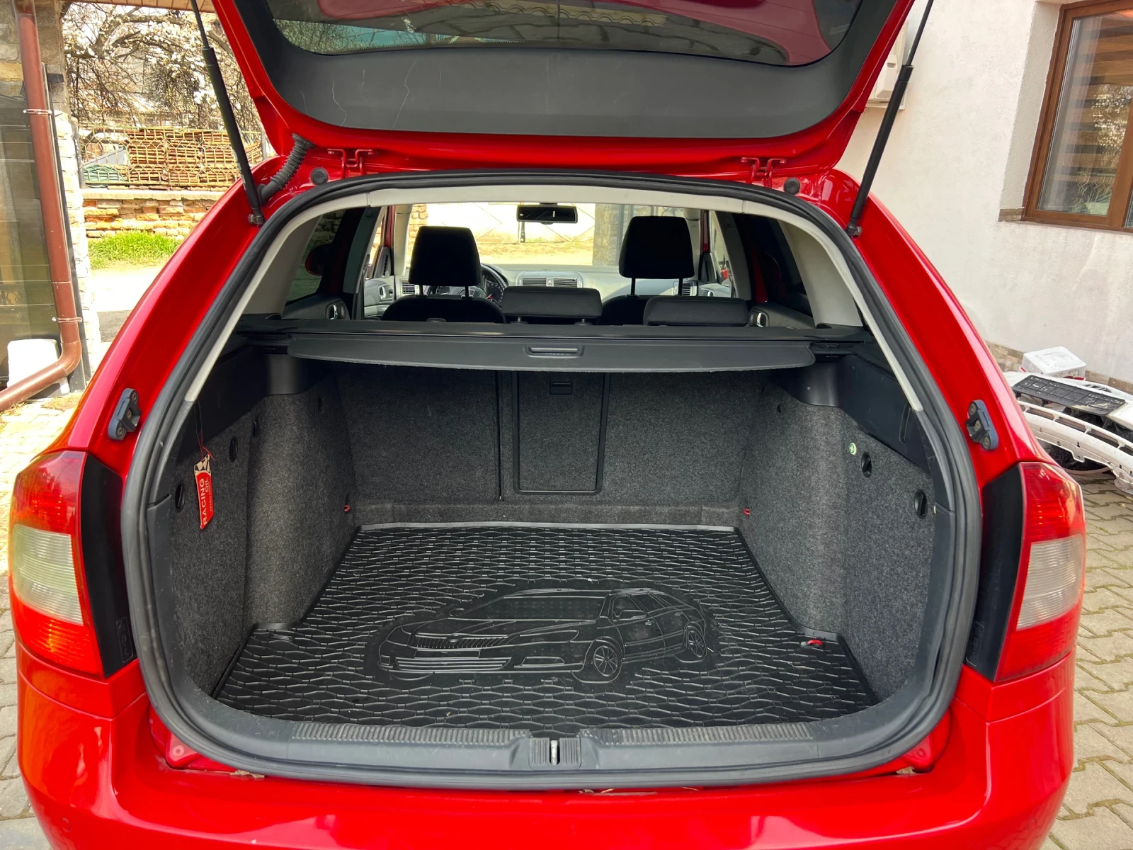 Skoda Octavia Уникат перфектна !, снимка 8 - Автомобили и джипове - 53983555