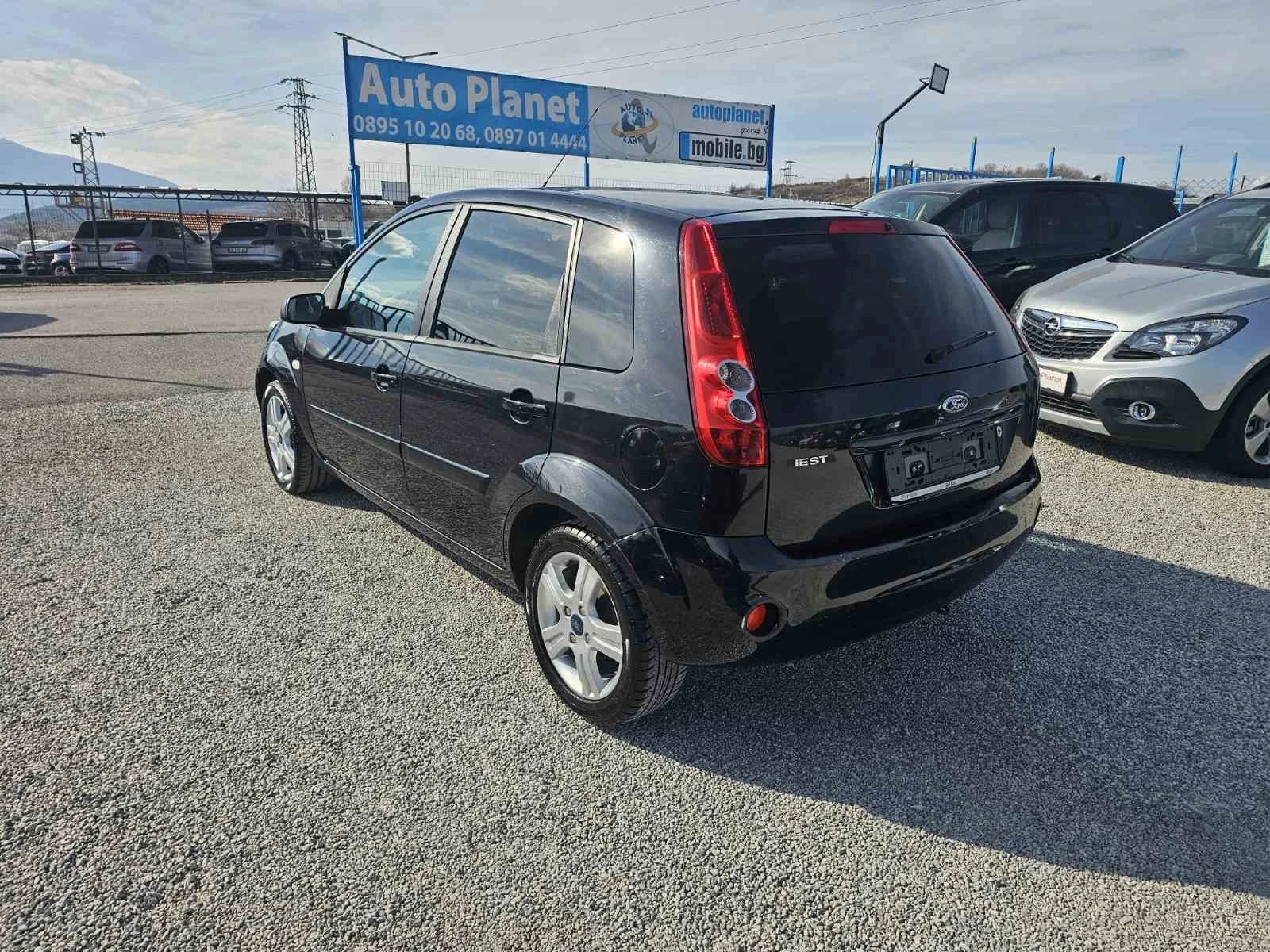 Ford Fiesta 1.2i, снимка 7 - Автомобили и джипове - 54030520