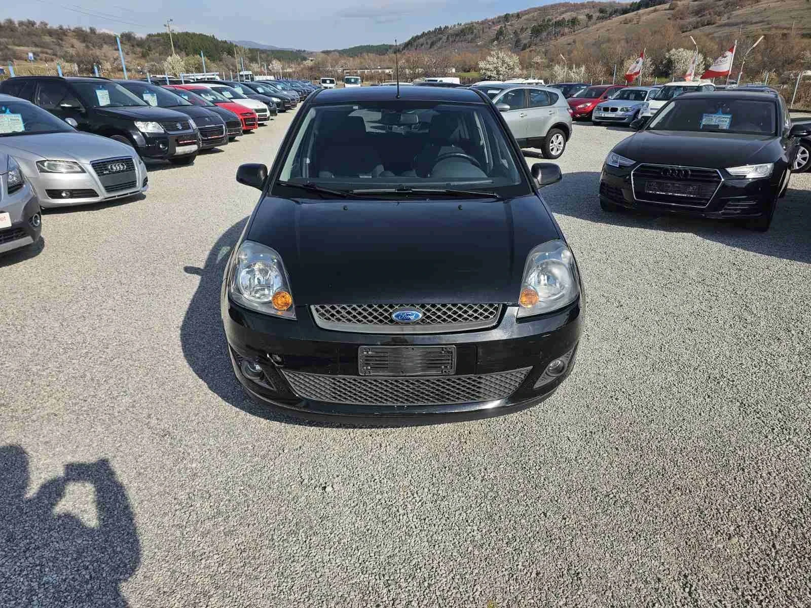 Ford Fiesta 1.2i, снимка 2 - Автомобили и джипове - 54030520