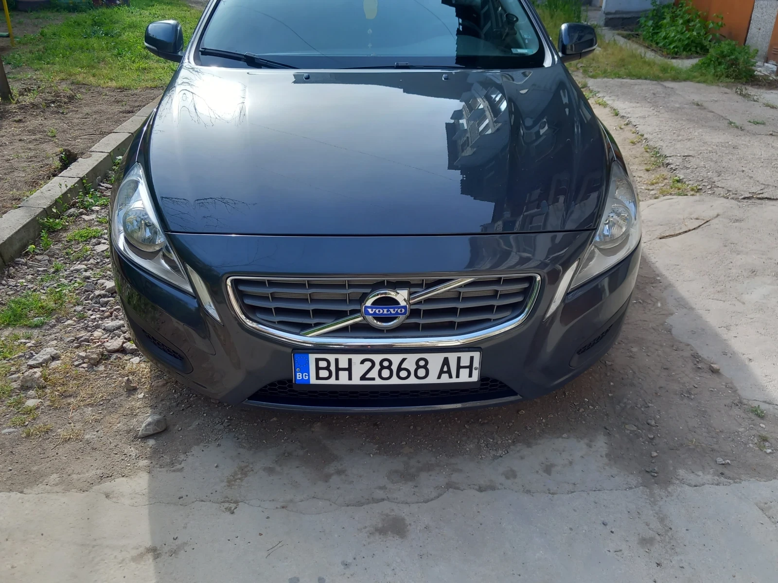 Volvo V60, снимка 2 - Автомобили и джипове - 54413876