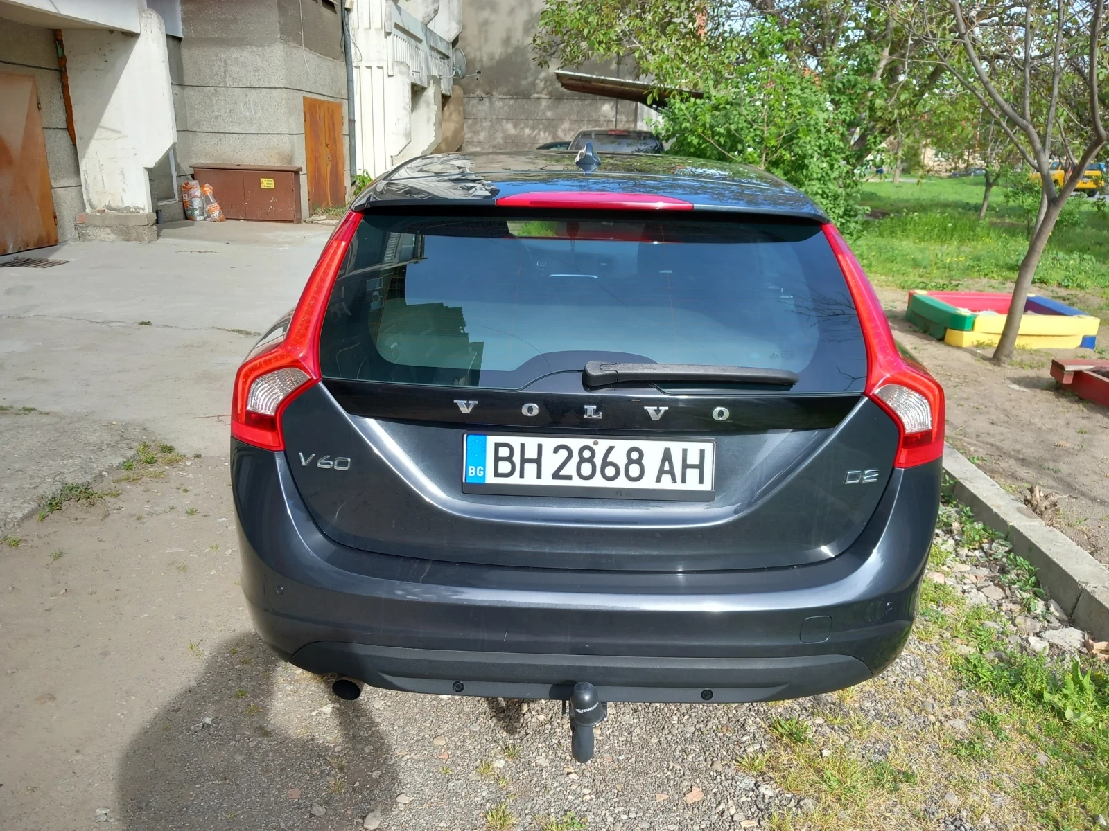Volvo V60, снимка 6 - Автомобили и джипове - 54413876