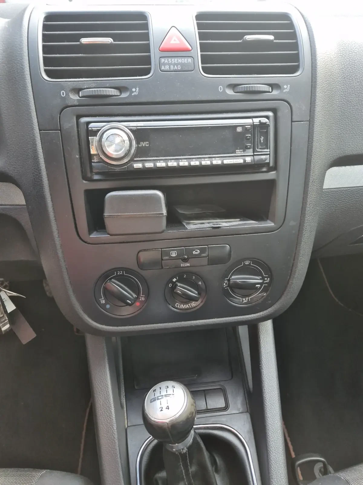VW Golf 1.9 tdi , снимка 14 - Автомобили и джипове - 54416795