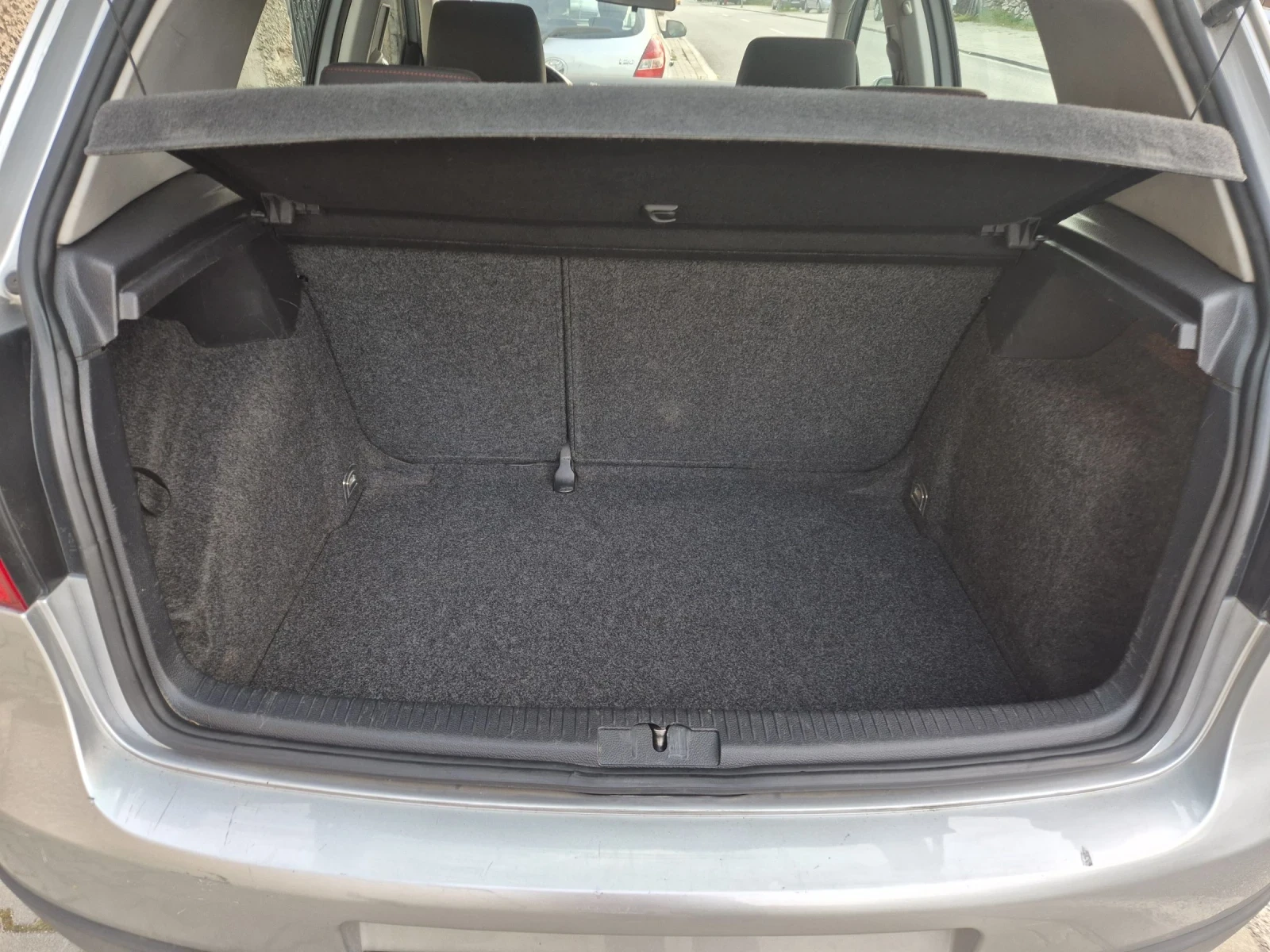 VW Golf 1.9 tdi , снимка 5 - Автомобили и джипове - 54416795