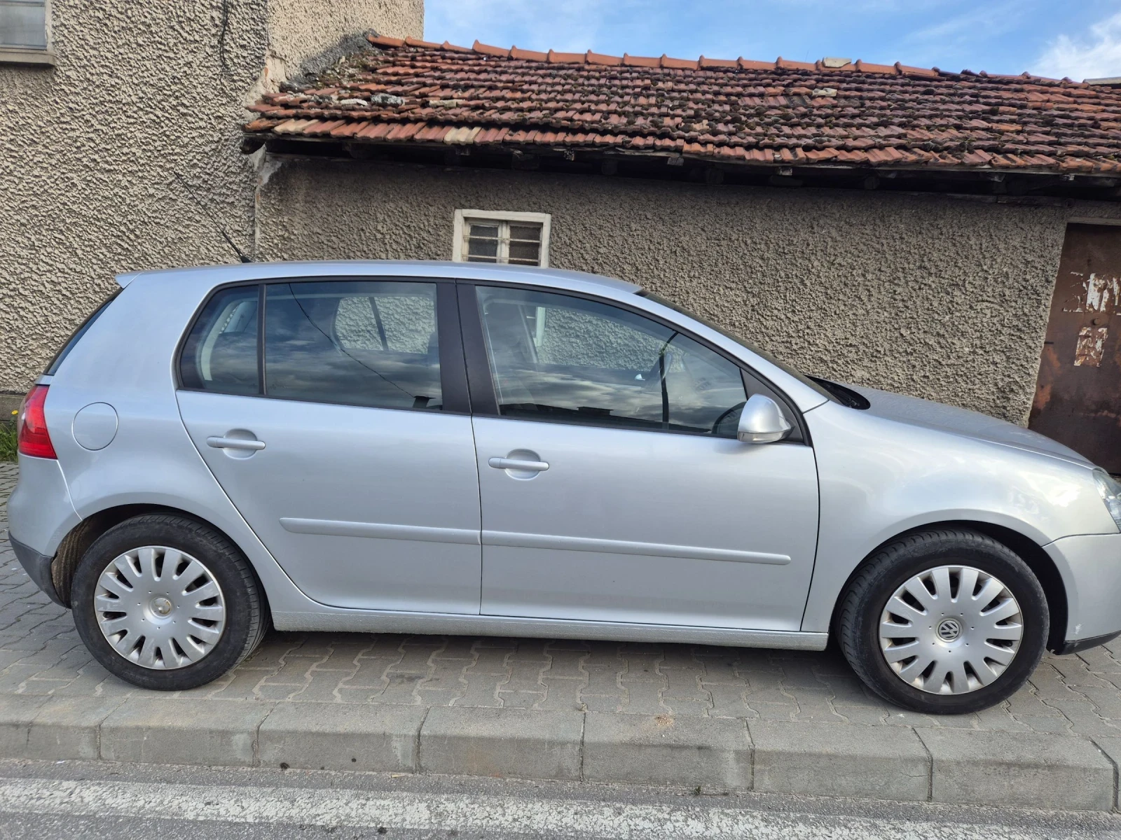 VW Golf 1.9 tdi , снимка 2 - Автомобили и джипове - 54416795