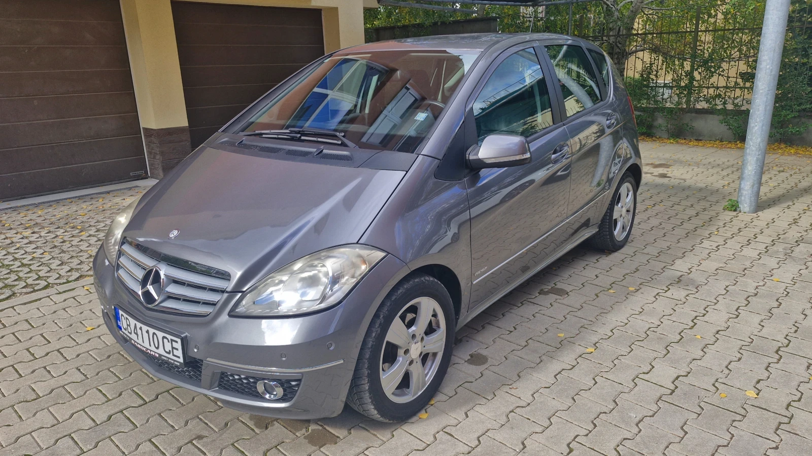 Mercedes-Benz A 180 PREMIUM 