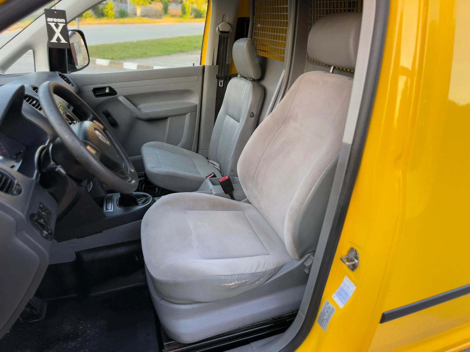 VW Caddy 2.0SDI, снимка 10 - Автомобили и джипове - 54734076