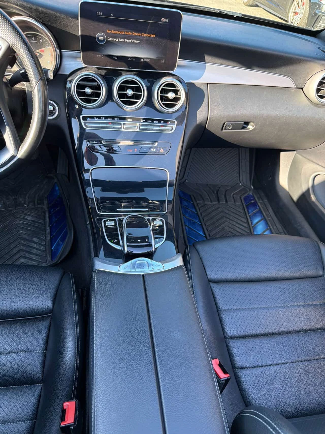 Mercedes-Benz C 300 * 360 КАМЕРА* ПОДГРЕВ* 4MATIC* , снимка 11 - Автомобили и джипове - 54774308
