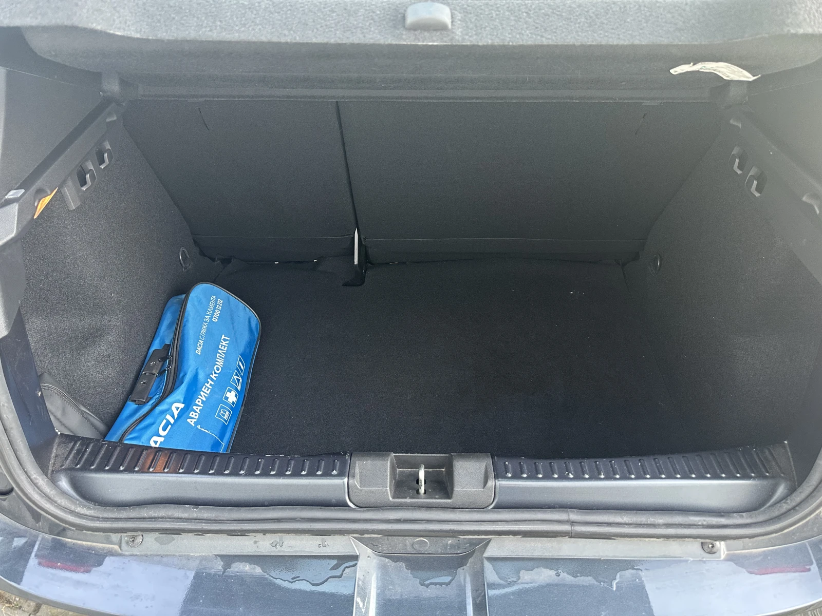 Dacia Sandero, снимка 7 - Автомобили и джипове - 54803349