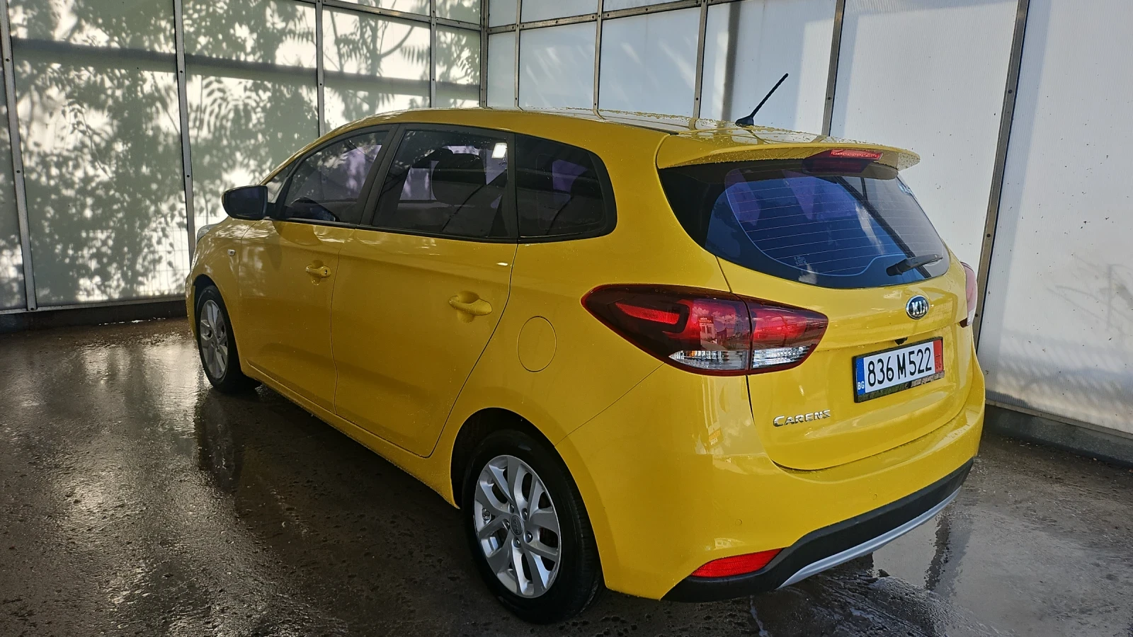 Kia Carens 2000 ГАЗ ТЕЧНА ФАЗА 6 + 1, снимка 2 - Автомобили и джипове - 55079710