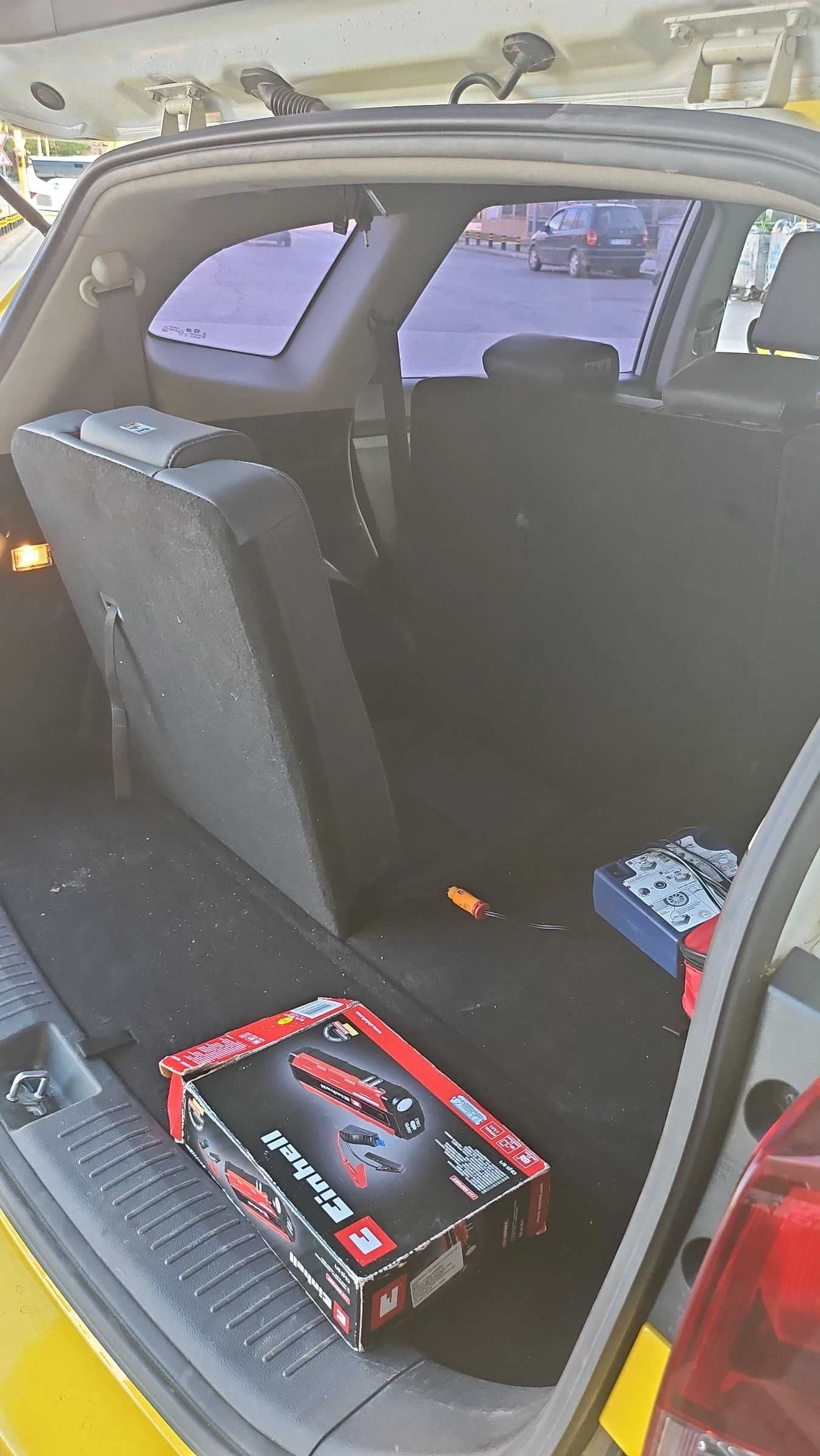 Kia Carens 2000 ГАЗ ТЕЧНА ФАЗА 6 + 1, снимка 10 - Автомобили и джипове - 55079710