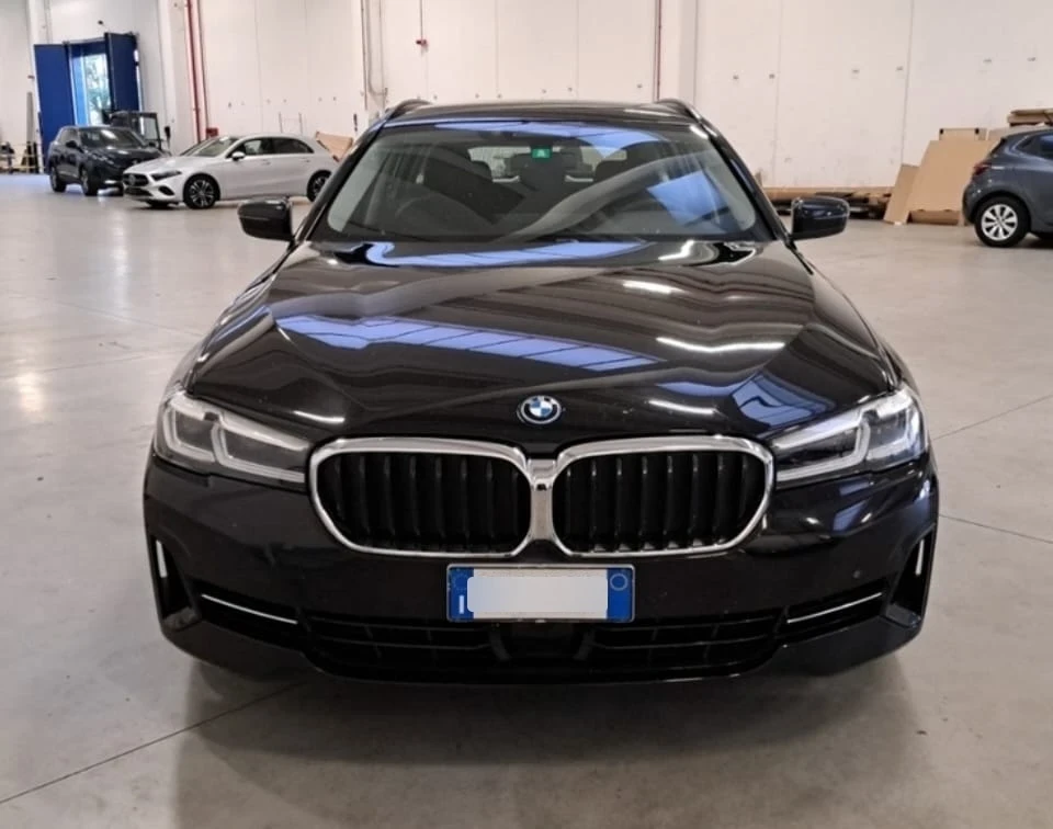 BMW 530E xDrive Touring Msport, снимка 2 - Автомобили и джипове - 55319781